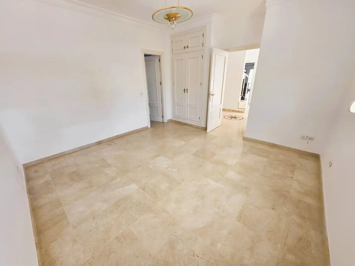 Piso de 210 m² en Marbella