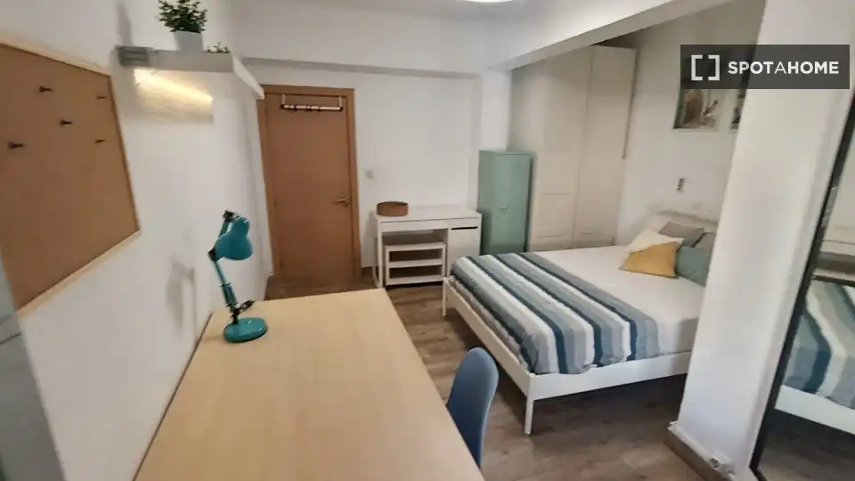 Habitación 78 m², Almería