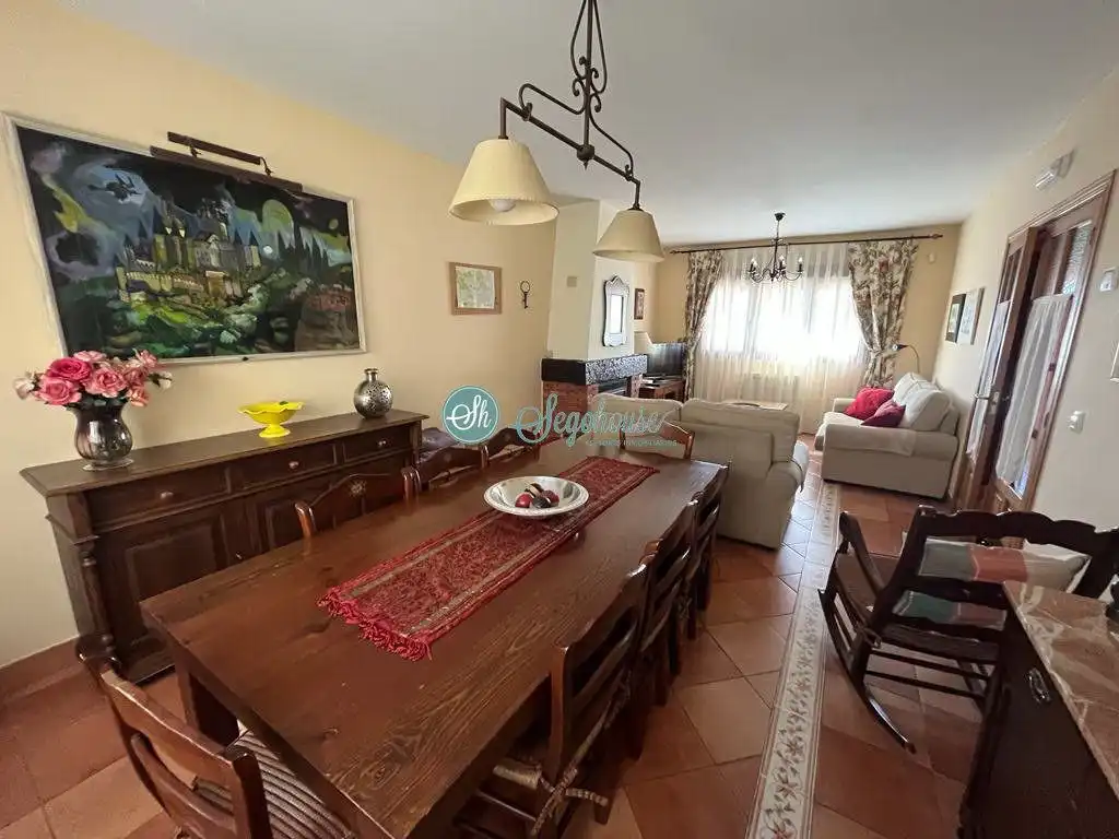 Casa de 150 m² en Palazuelos de Eresma