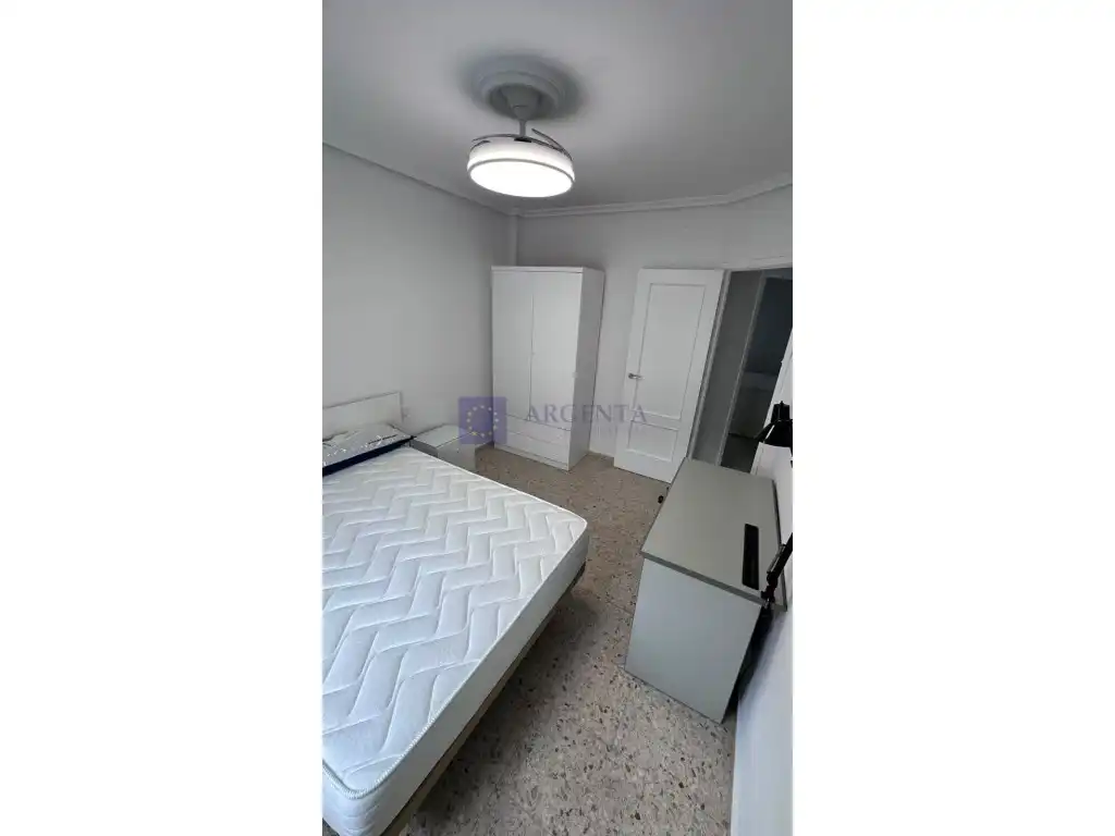 Piso de 90 m² en Cáceres