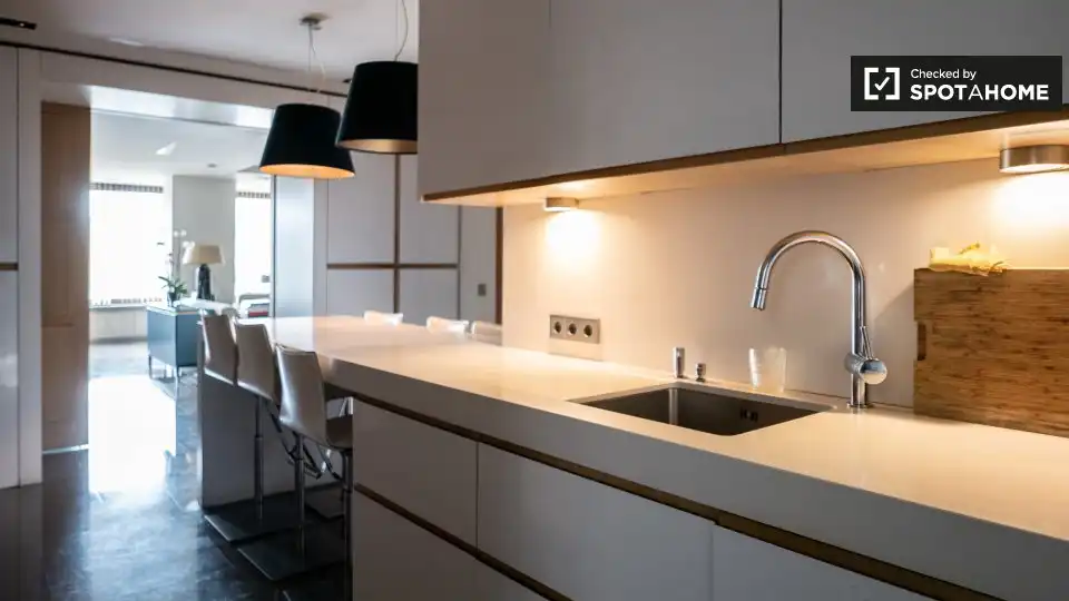Habitación 200 m², Madrid