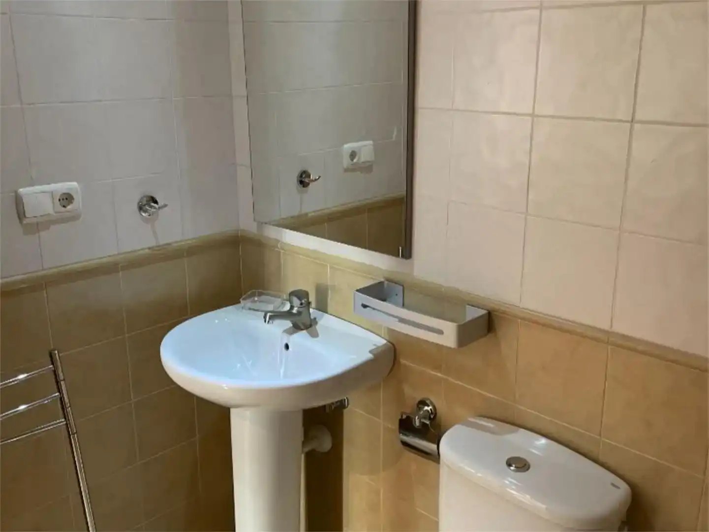 Piso de 79 m² en Castropol