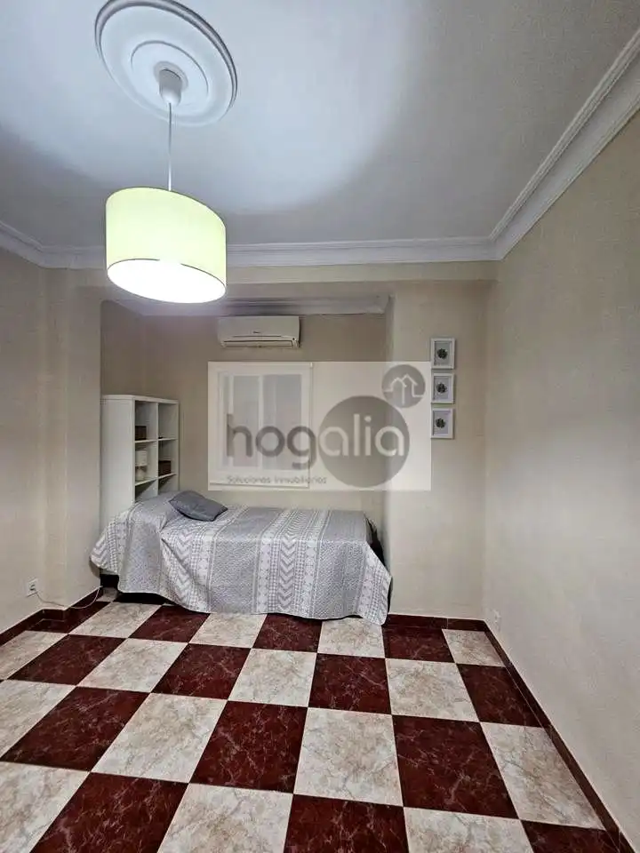 Piso de 60 m² en Sevilla