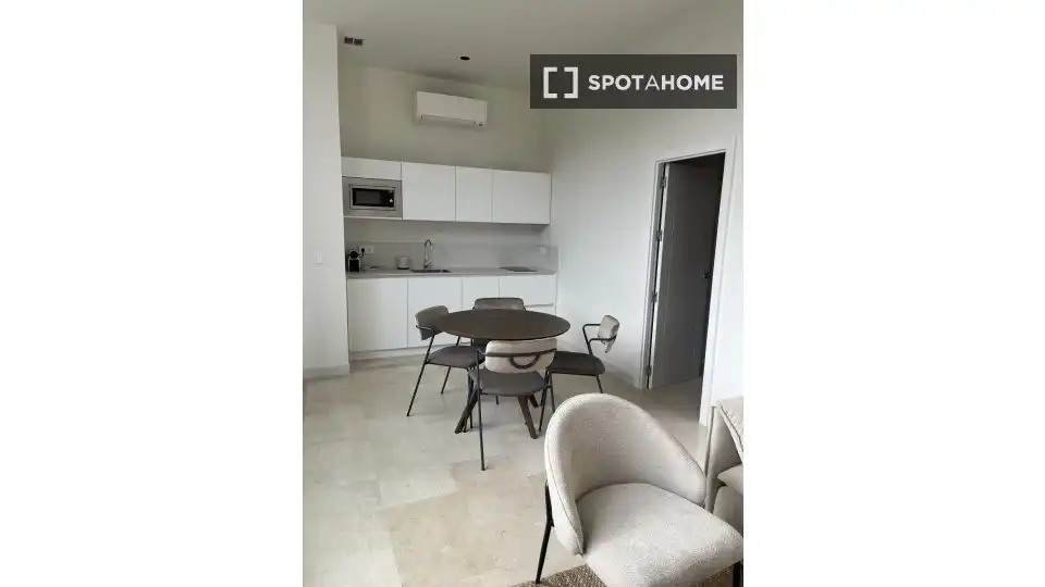 Habitación 58 m², Sevilla