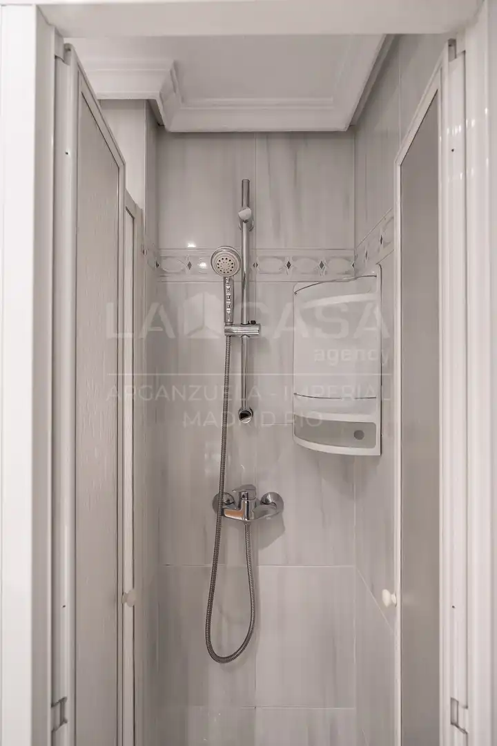 Wohnung 94 m² in Madrid