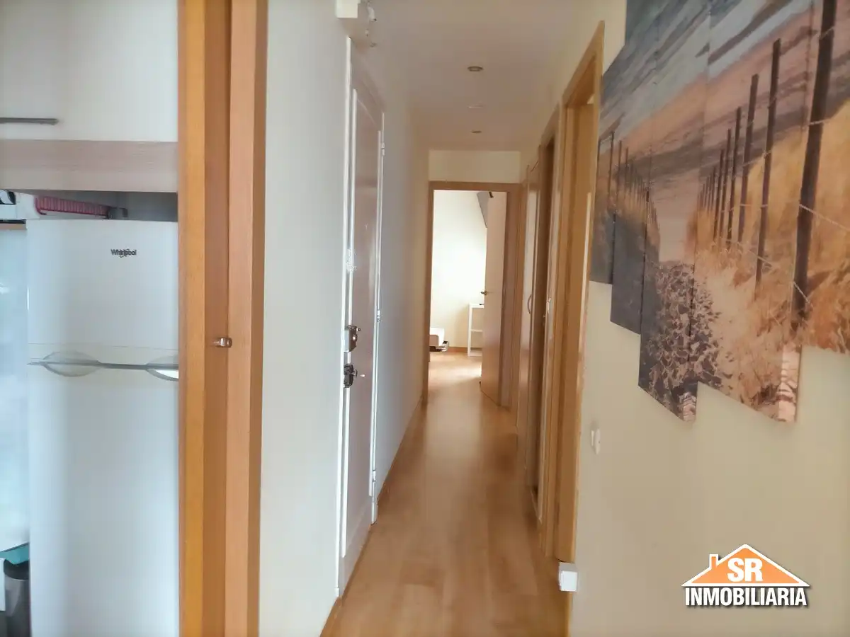 Piso de 70 m² en Oleiros