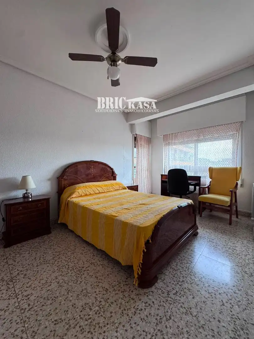 Piso de 120 m² en Cáceres