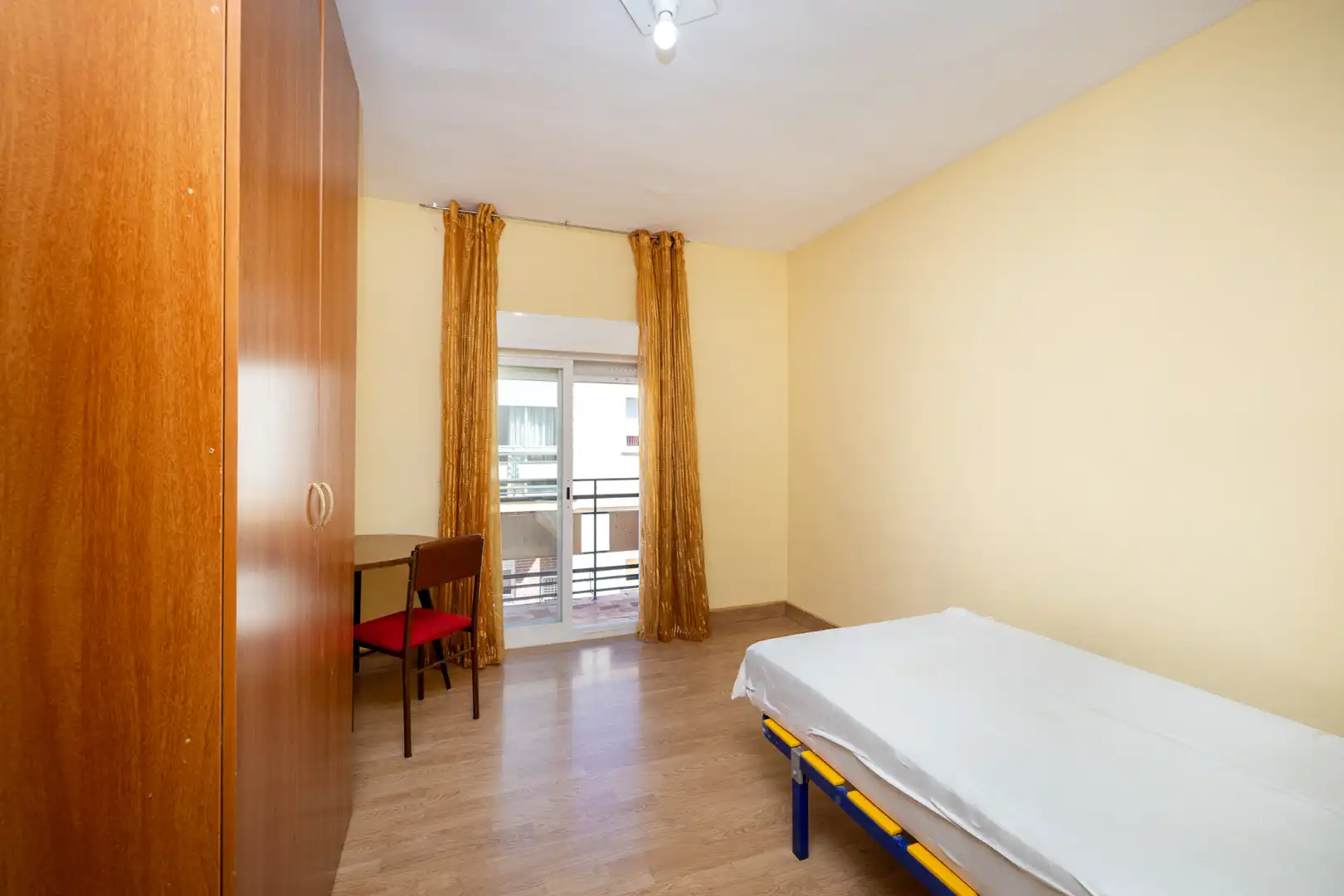 Piso de 84 m² en Granada