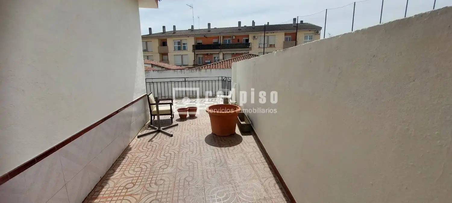 Casa de 202 m² en Cebolla