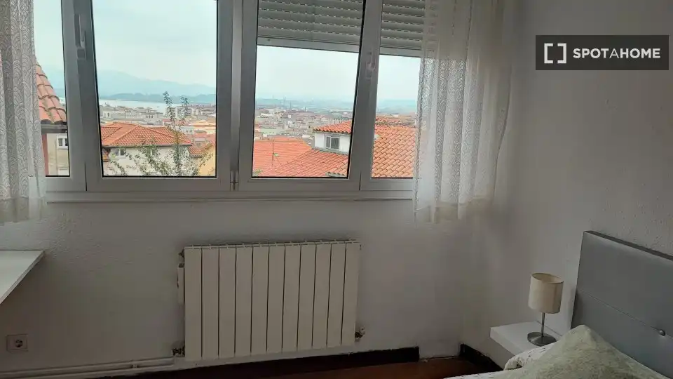 Habitación 104 m², Santander