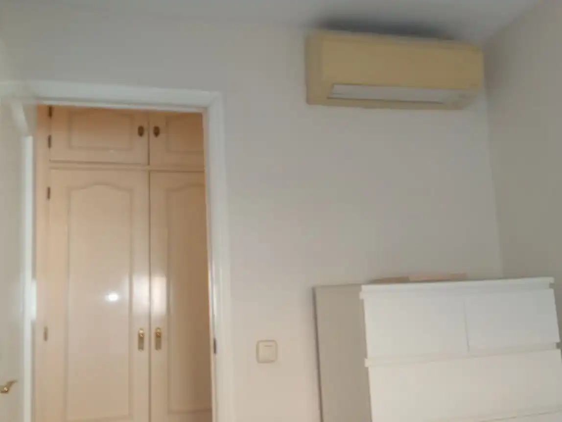 Piso de 80 m² en Sevilla
