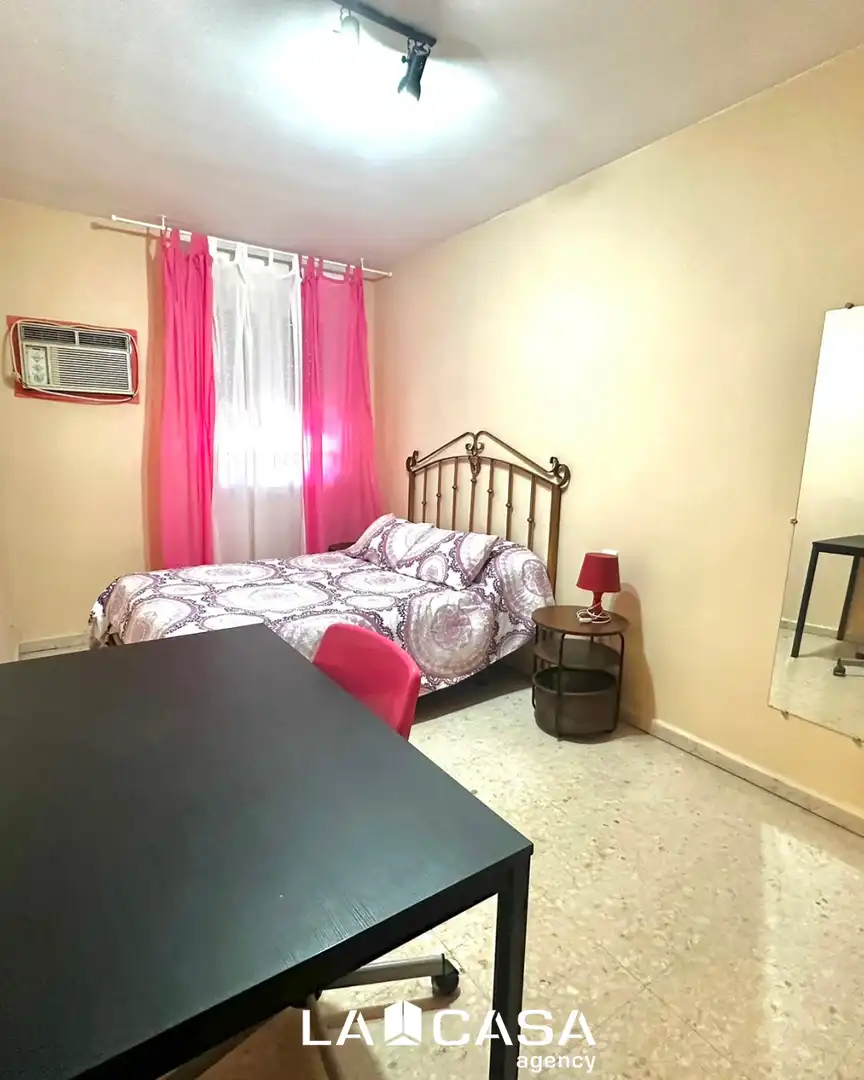 Piso de 95 m² en Sevilla