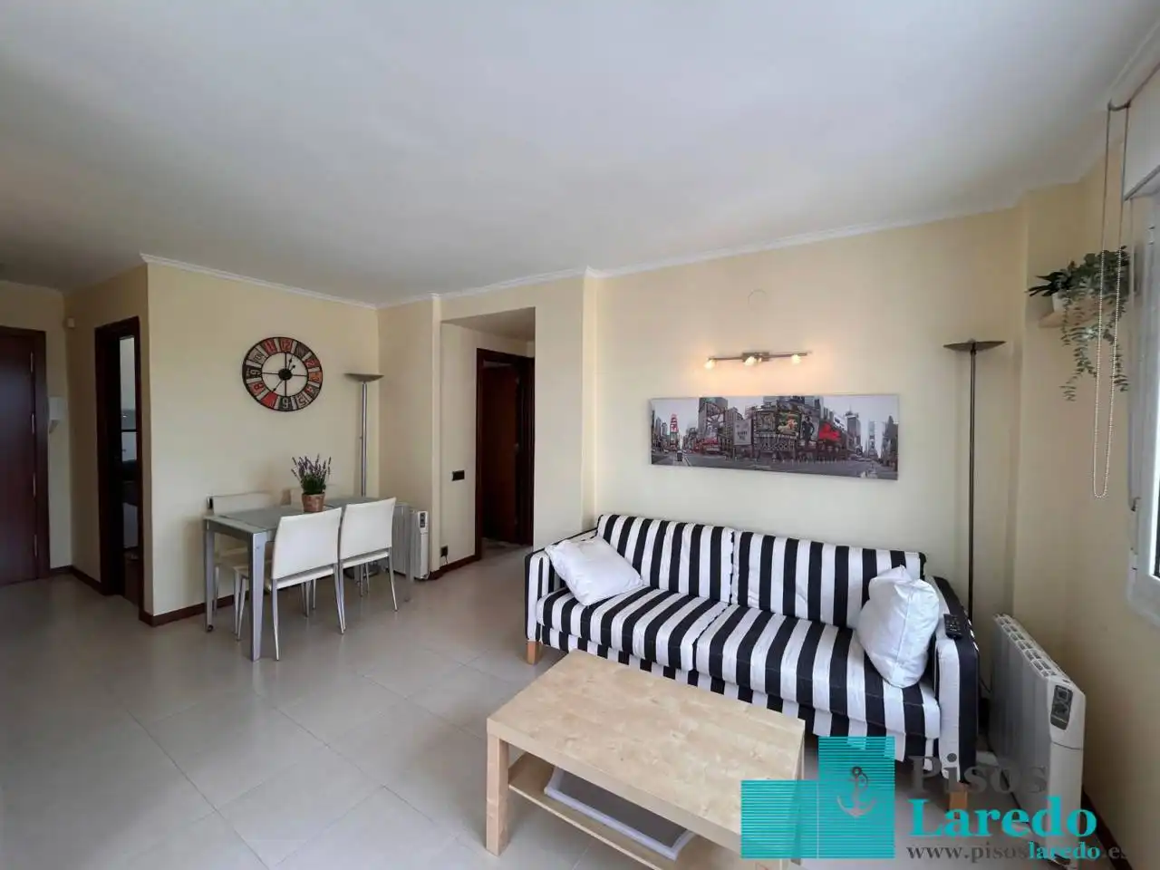 Piso de 65 m² en Laredo