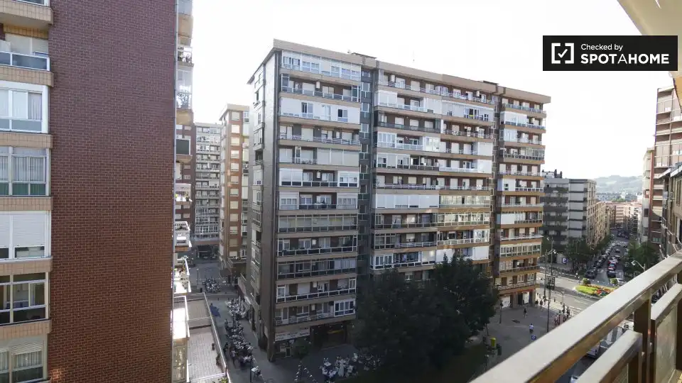 Habitación 104 m², Bilbao