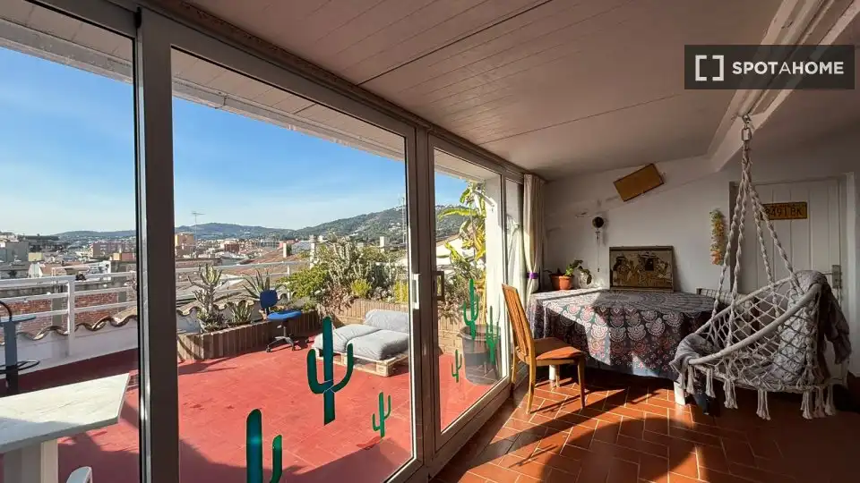 Habitació de lloguer, Pineda de Mar