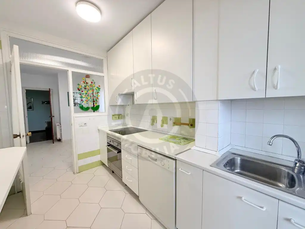 Piso de 140 m² en Cáceres