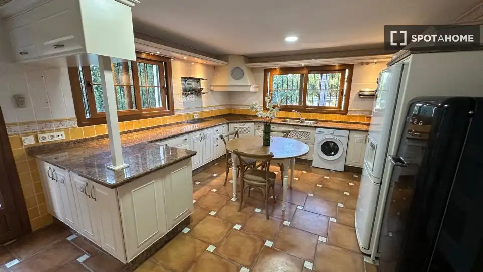 Habitación 25 m², Alhaurín de la Torre