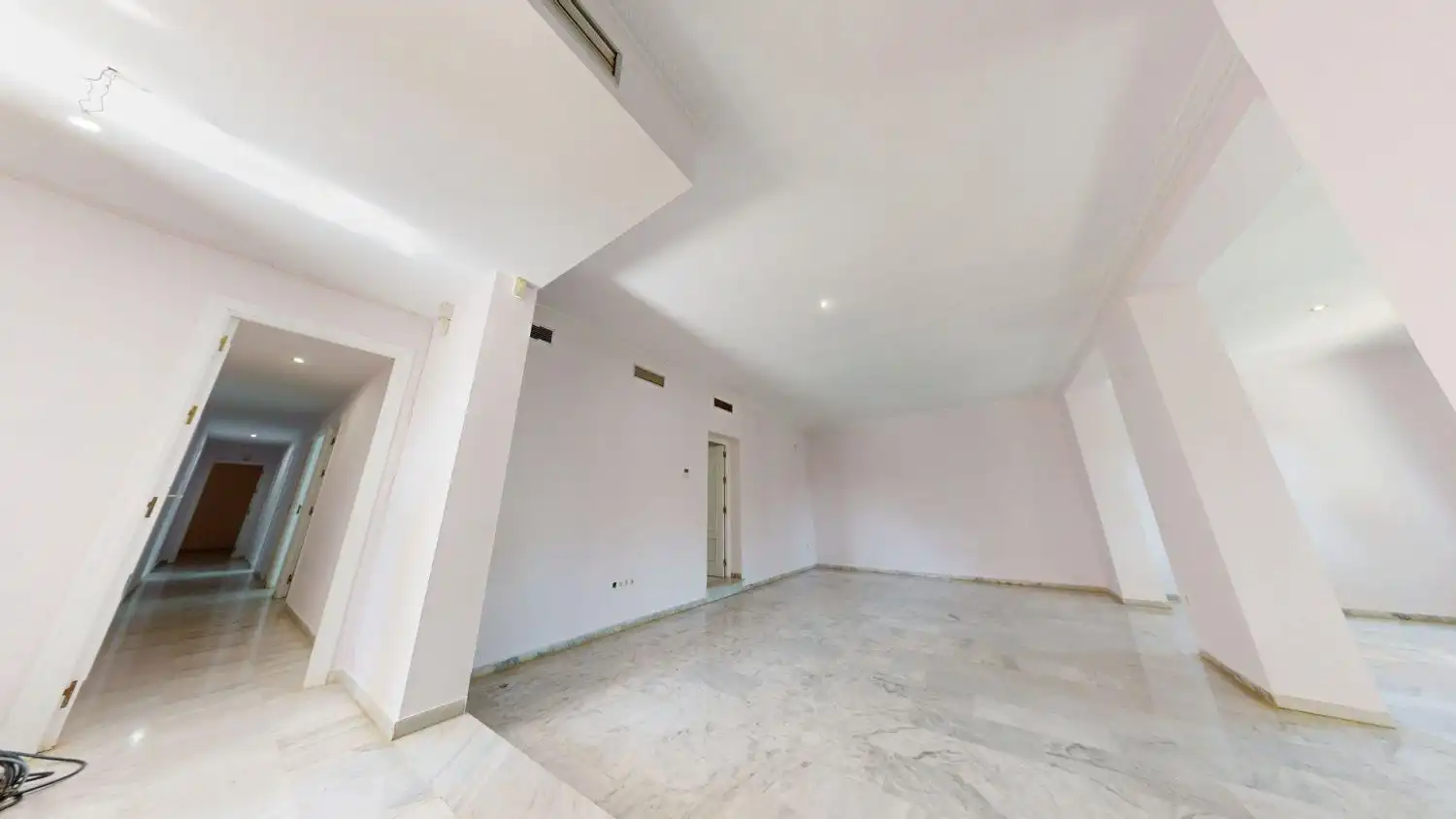 Casa de 370 m² en Mairena del Aljarafe