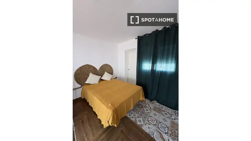 Habitación 92 m², Sevilla