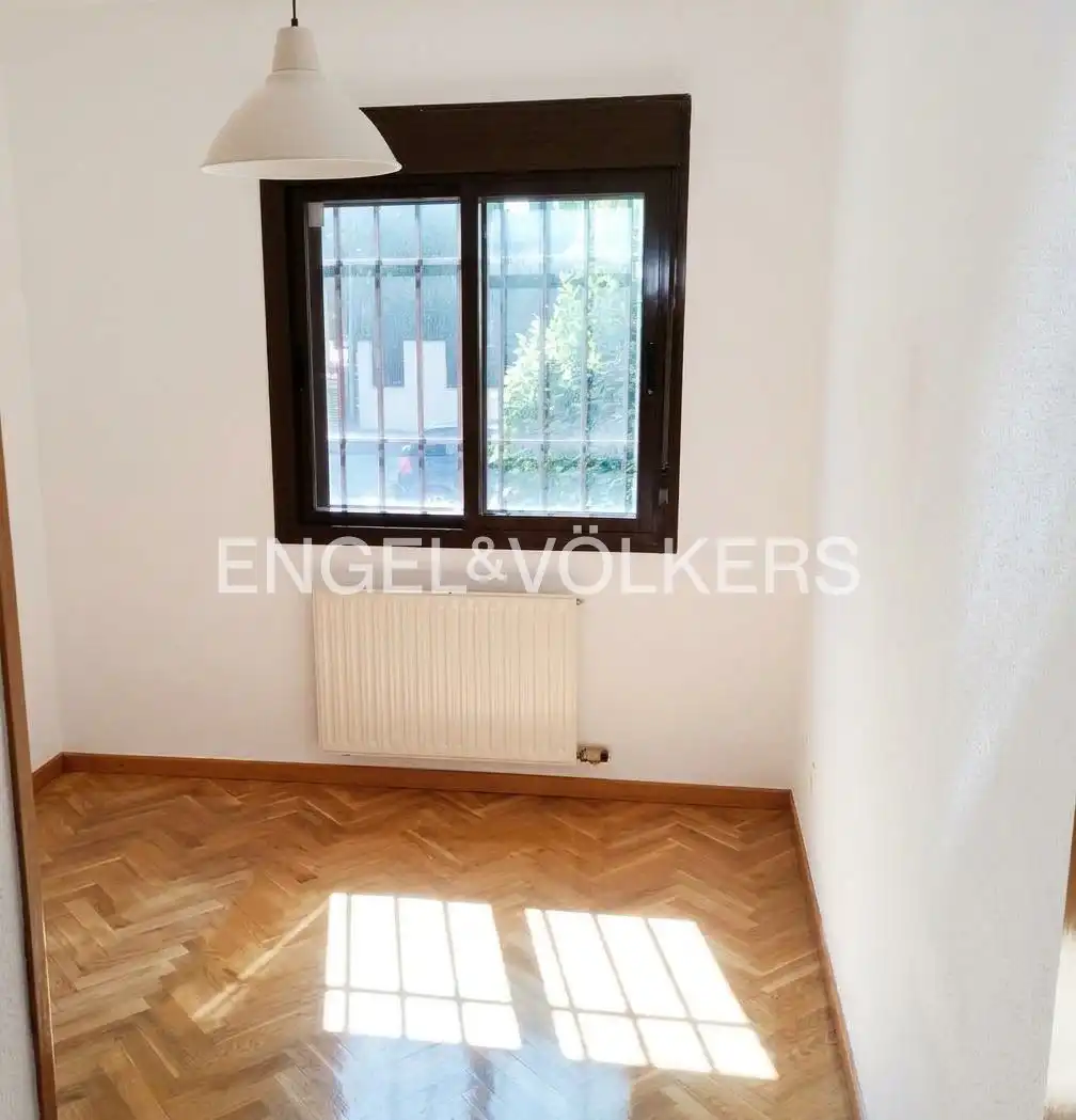 Wohnung 118 m² in Madrid