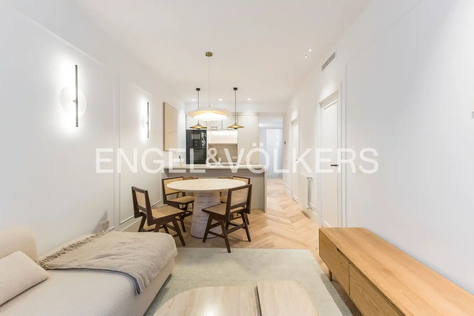 Wohnung 99 m² in Madrid