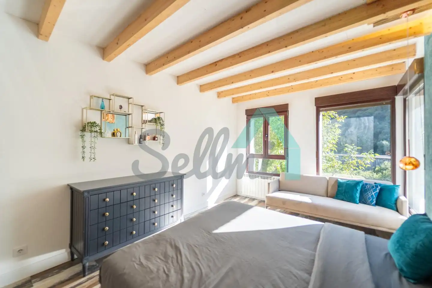 Piso de 200 m² en Mieres