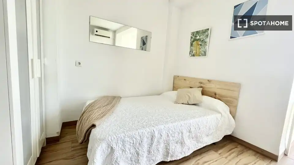 Habitación 81 m², Sevilla