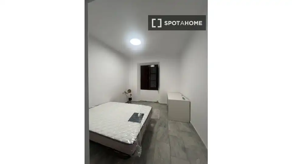 Habitación 132 m², Granada