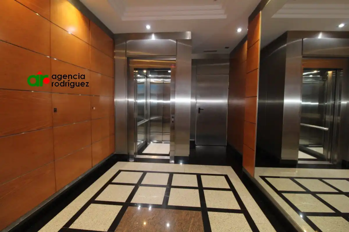 Piso de 60 m² en Oviedo