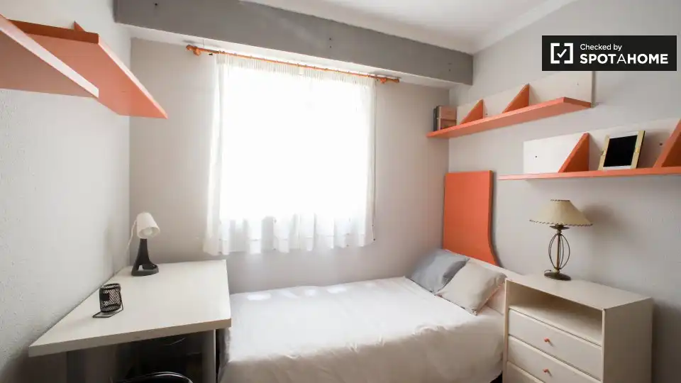 Habitación 105 m², Mislata