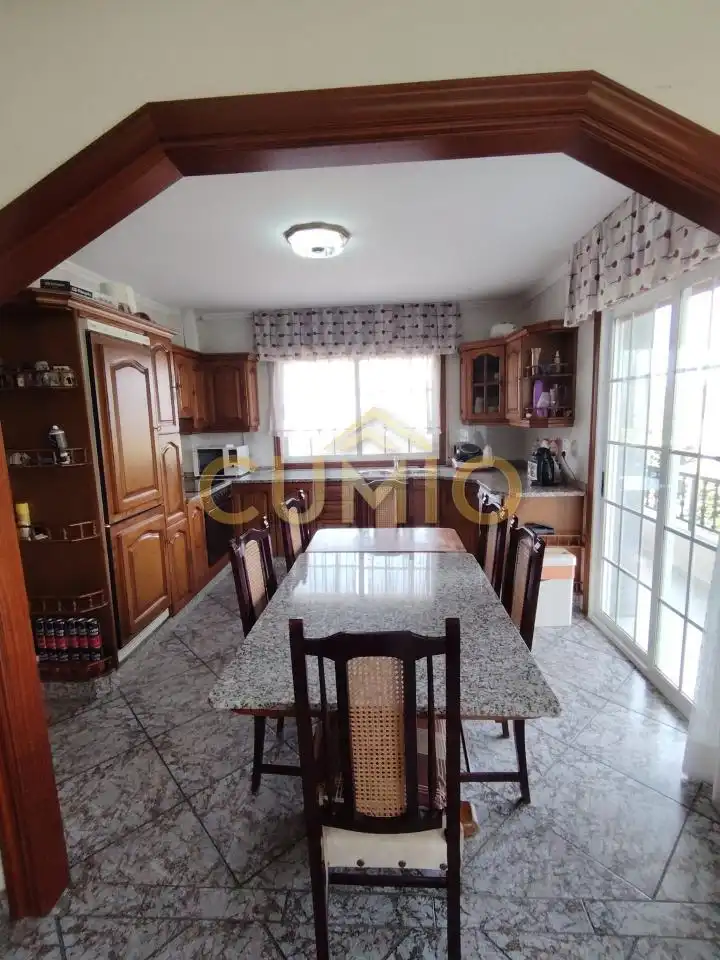 Piso de 180 m² en Nigrán