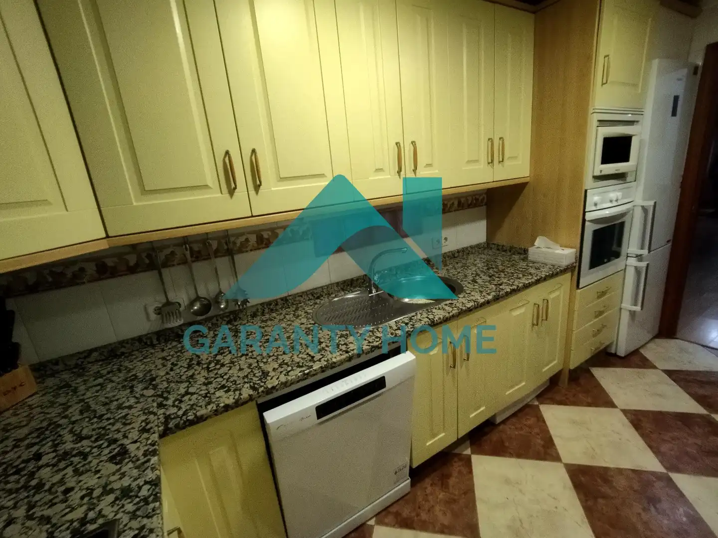 Habitación 108 m², Cáceres