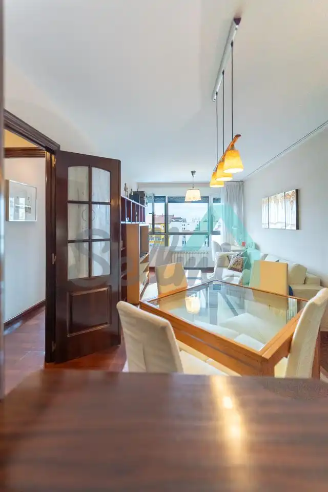 Piso de 56 m² en Oviedo