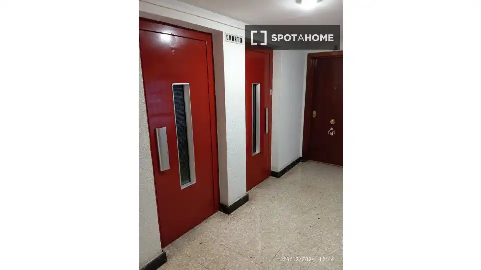 Habitación 81 m², Zaragoza