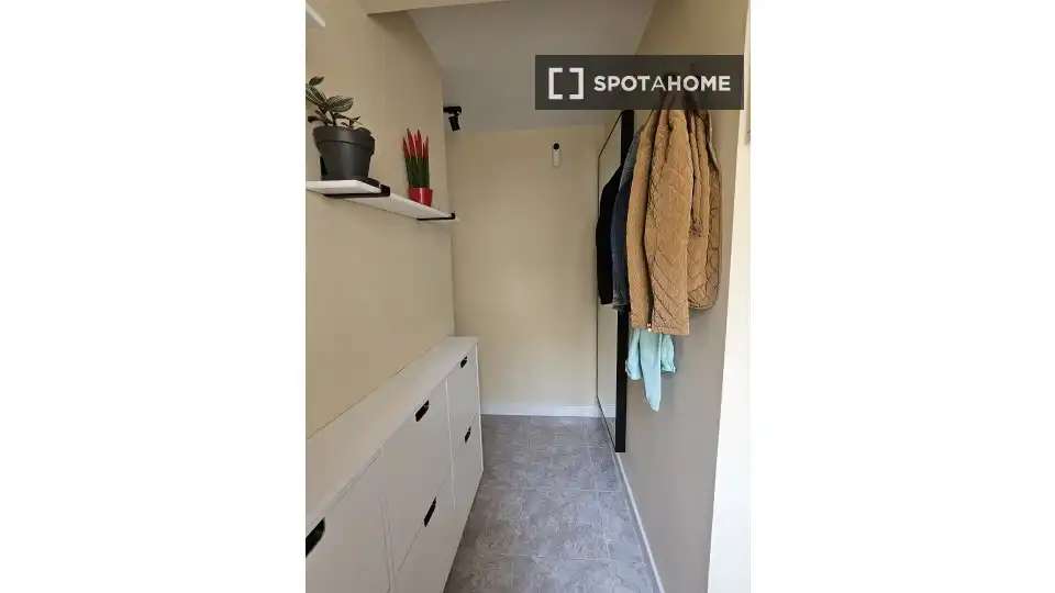 Habitación 90 m², Alicante