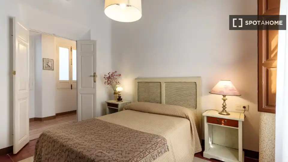 Habitación 104 m², Granada