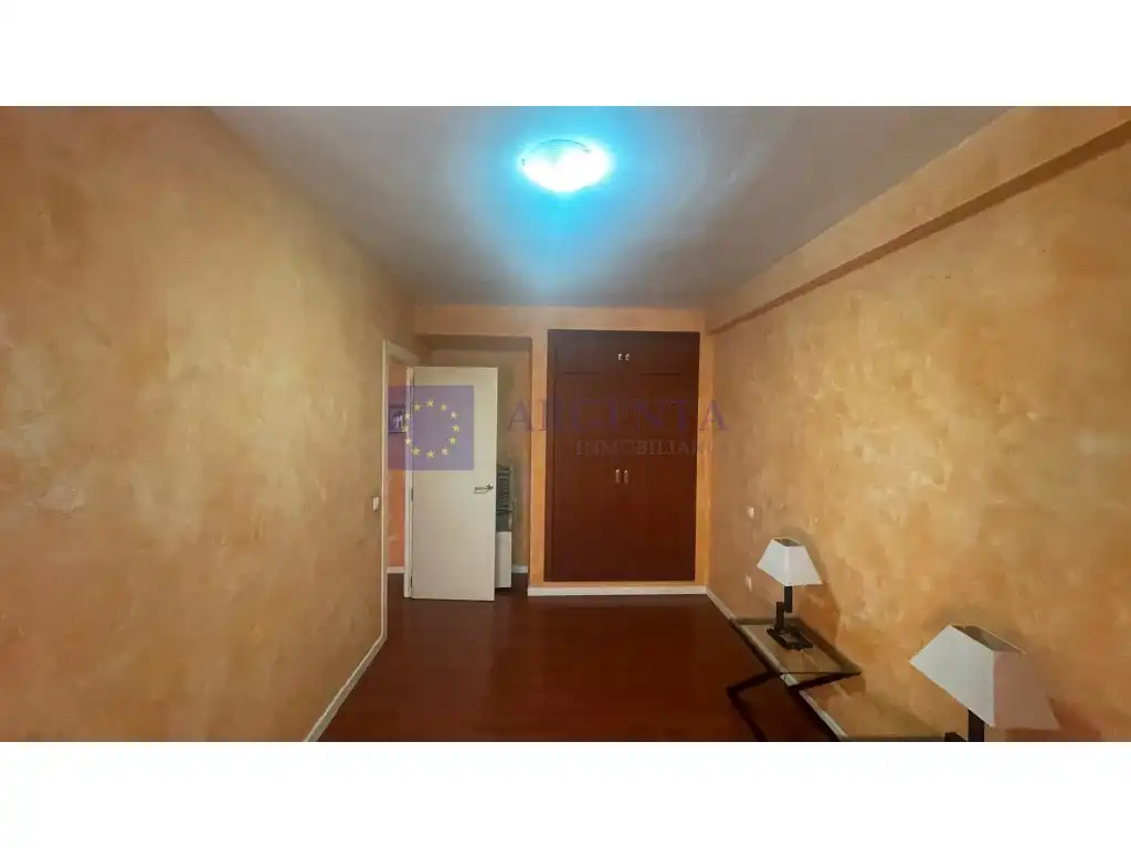 Piso de 85 m² en Cáceres