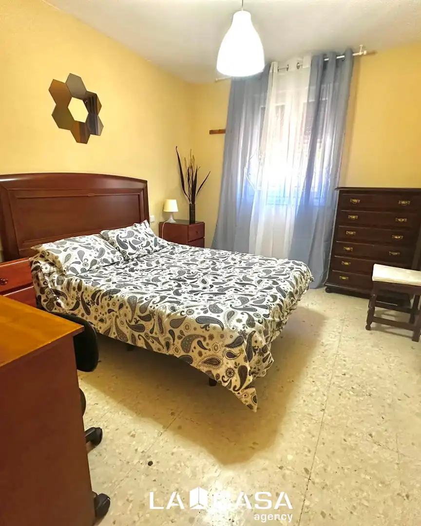 Piso de 95 m² en Sevilla