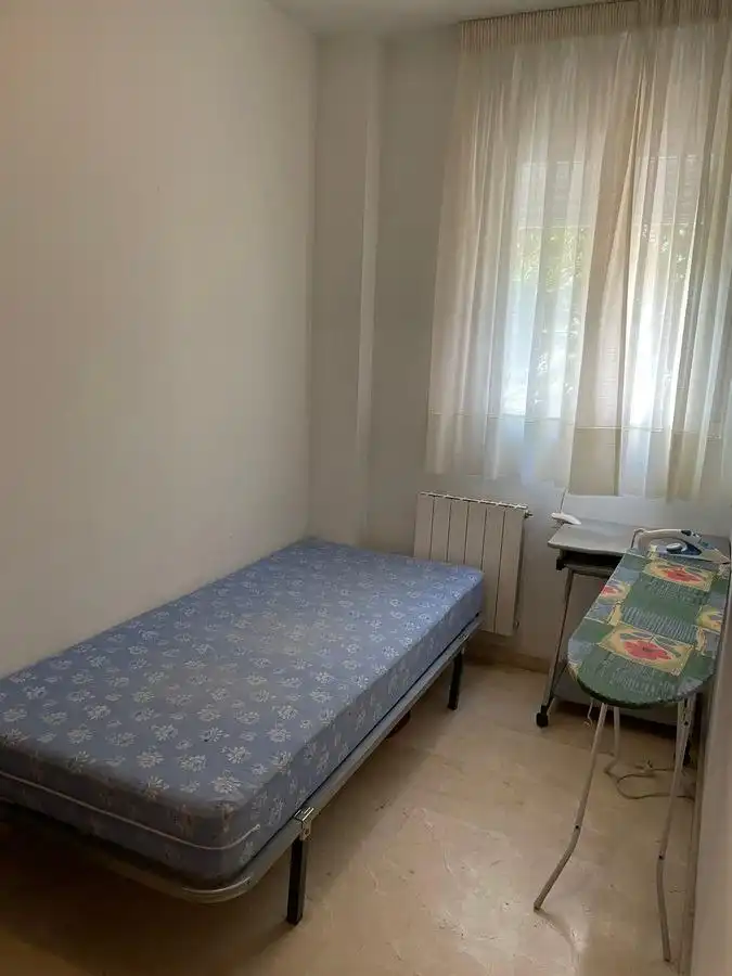 Piso de 80 m² en Granada
