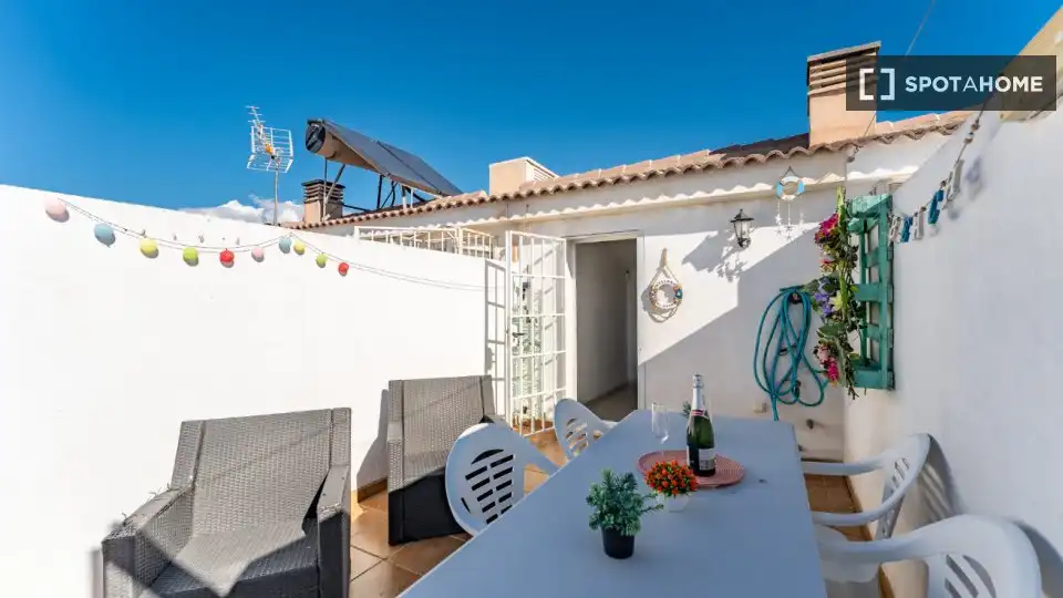 Habitación 76 m², Málaga