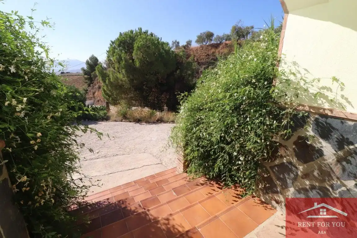 Casa de 110 m² en Alozaina