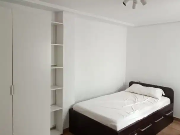 Habitació de lloguer, Burjassot