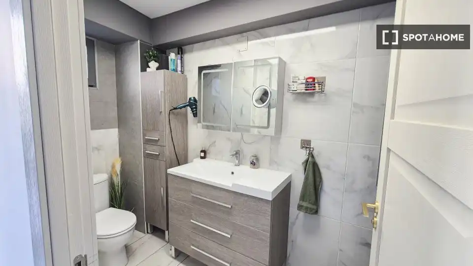 Habitación 144 m², Alicante