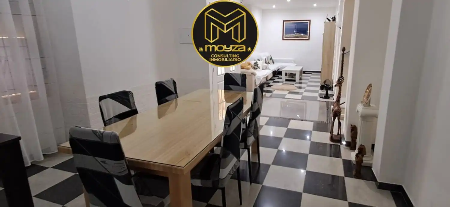 Piso de 250 m² en Jaén