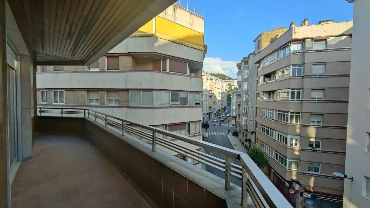 Piso de 142 m² en Ourense
