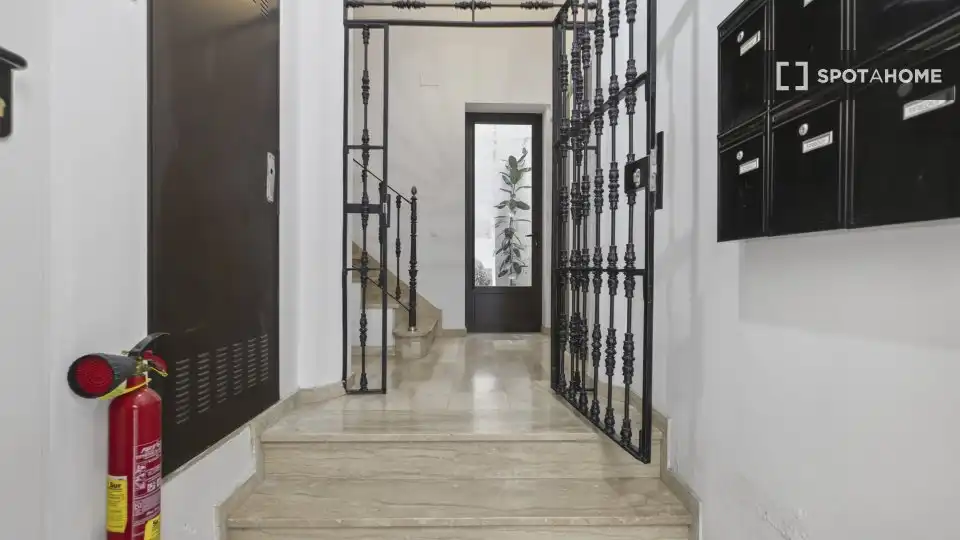 Habitación 75 m², Sevilla