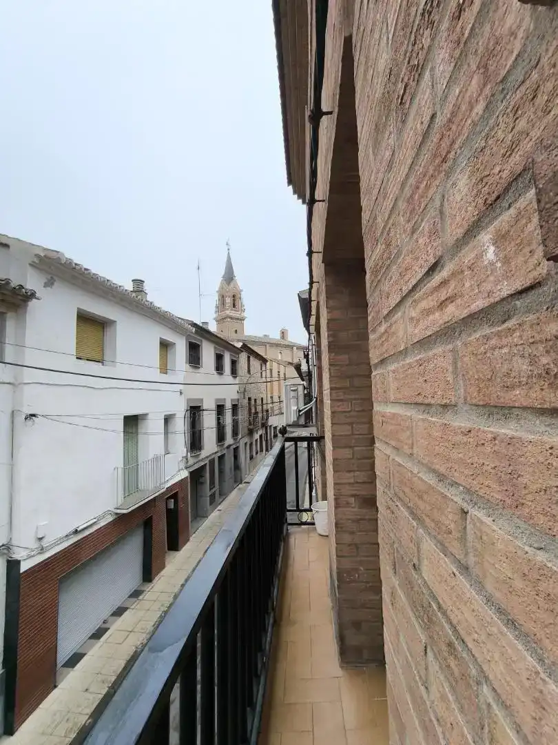Casa de 370 m² en Fuentes de Ebro