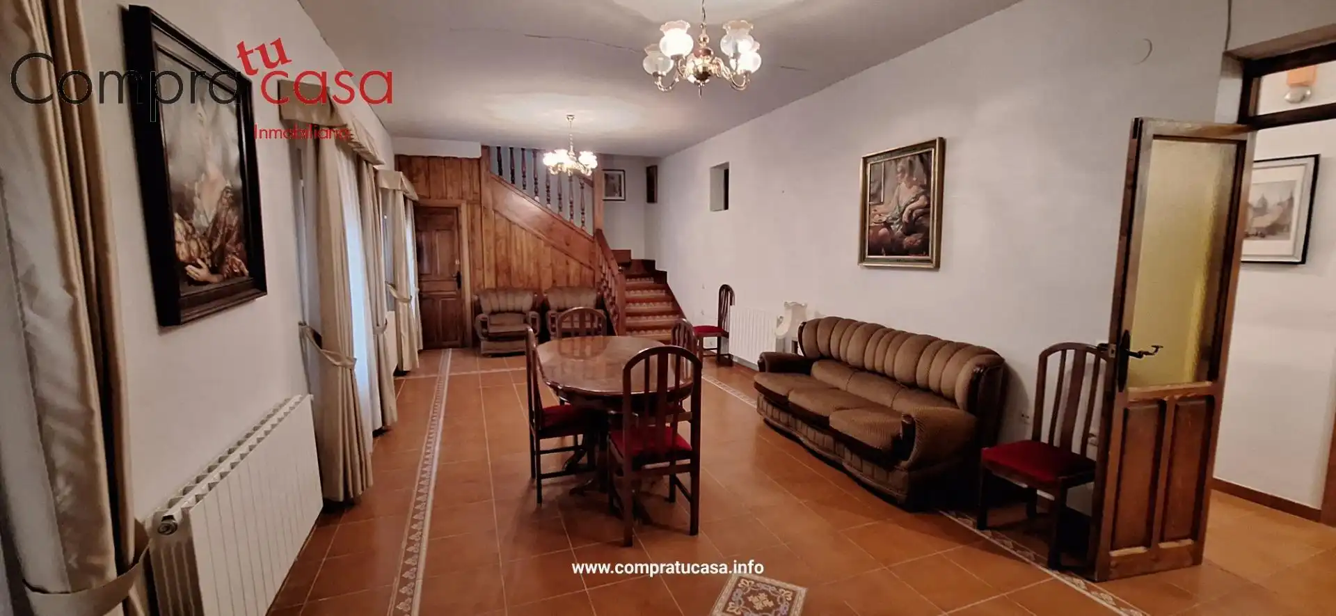 Casa de 561 m² en Espirdo