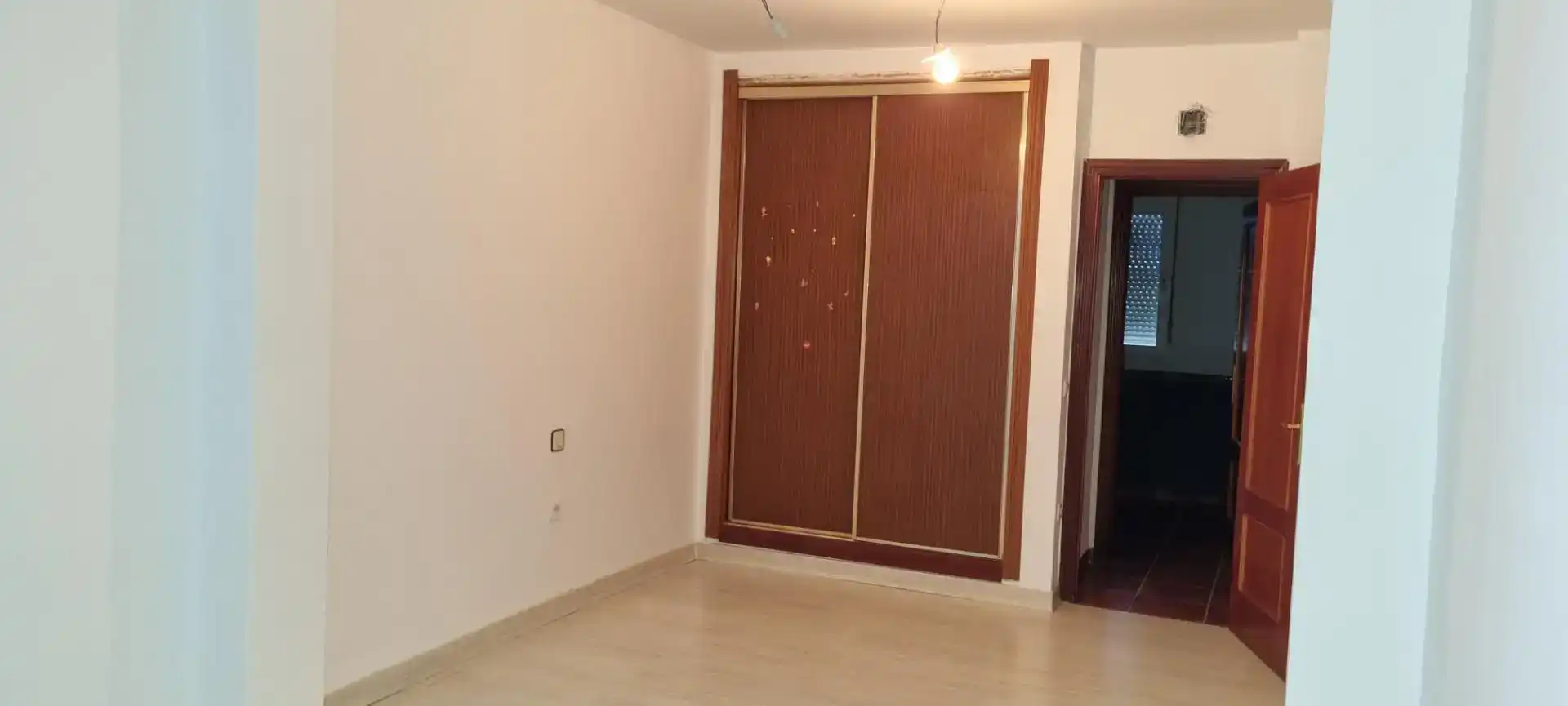 Habitación 305 m², Nambroca