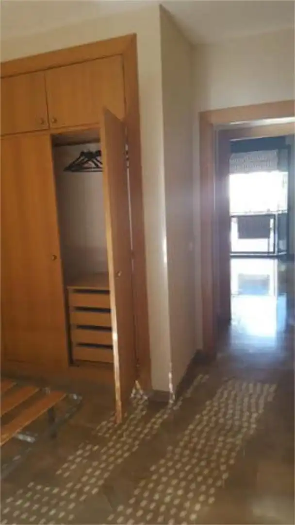 Piso de 90 m² en Granada